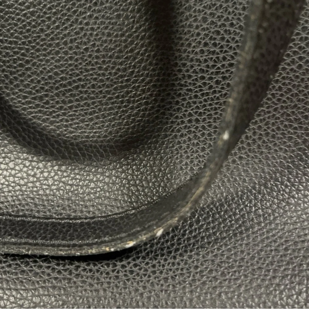 Marc Jacobs Black Leather Shoulder Bag - Picture 8 of 8